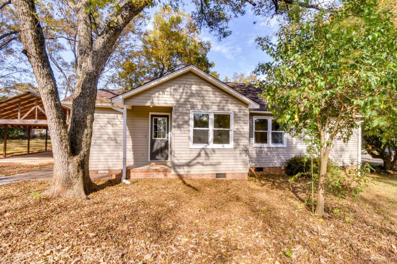 Tranquil Travelers Rest Home With Fire Pit! Exterior foto